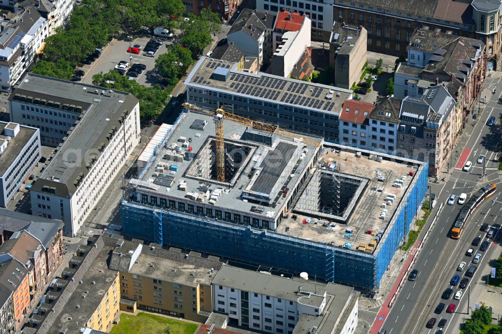 Mannheim from above - Construction site for reconstruction and modernization and renovation of an office and commercial building on street L2 - L3 - Bismarckstrasse in Mannheim in the state Baden-Wuerttemberg, Germany