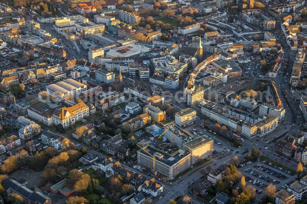 Bottrop from the bird's eye view: Construction site for reconstruction and modernization and renovation of an office and commercial building of RAG Gebaeudes zum Bauknecht Quartier between Boeckenhoffstrasse and Gleiwitzer Platz in Bottrop at Ruhrgebiet in the state North Rhine-Westphalia, Germany