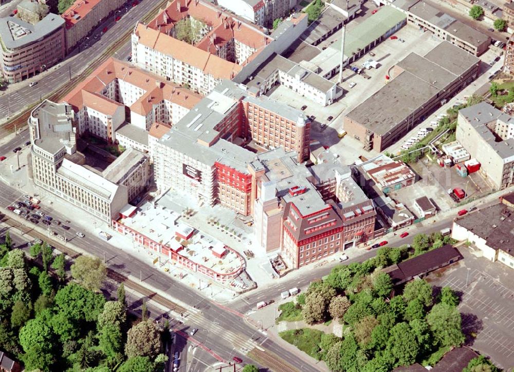 Berlin - Prenzlauer - Berg from above - Umbau der ehemaligen Backwarenfabrik an der Prenzlauer Allee in Berlin - Prenzlauer - Berg.