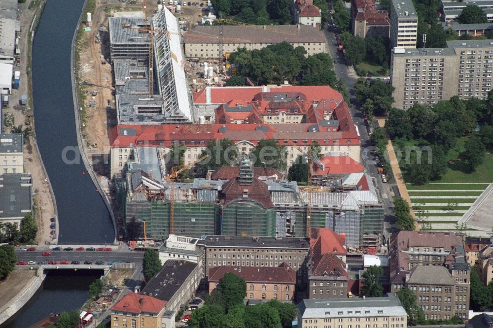 Berlin Mitte from above - Conversion of the former GDR government hospital at the disability road to the Federal Ministry of Economics in Berlin - Mitte