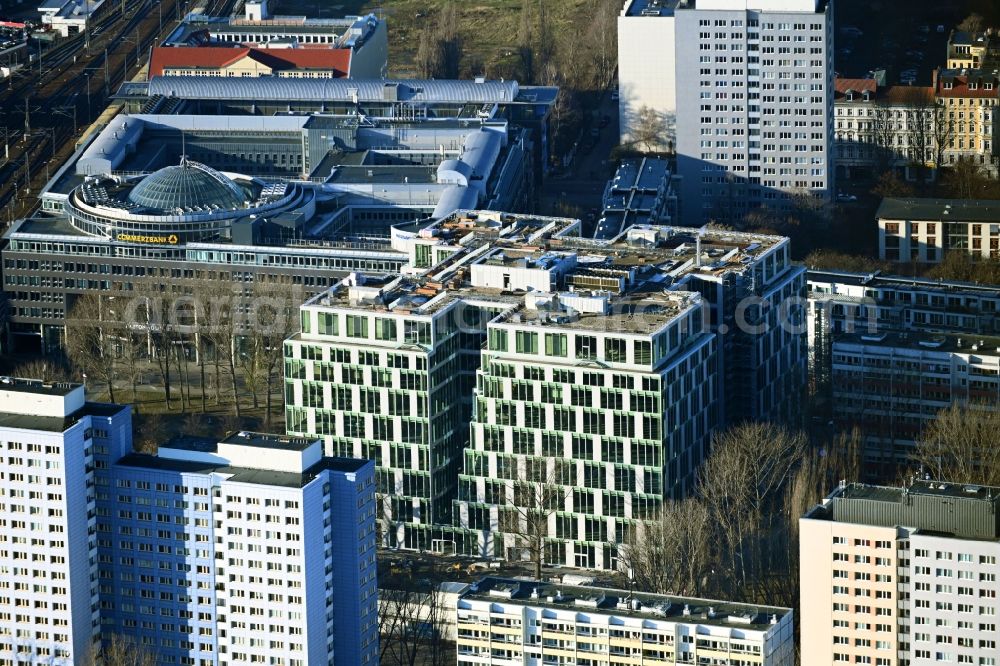 Aerial photograph Berlin - Reconstruction of the former department store building Kaufhof - Centrum Warenhaus on Hermann-Stoehr-Platz - Koppenstrasse in the district Friedrichshain in Berlin, Germany