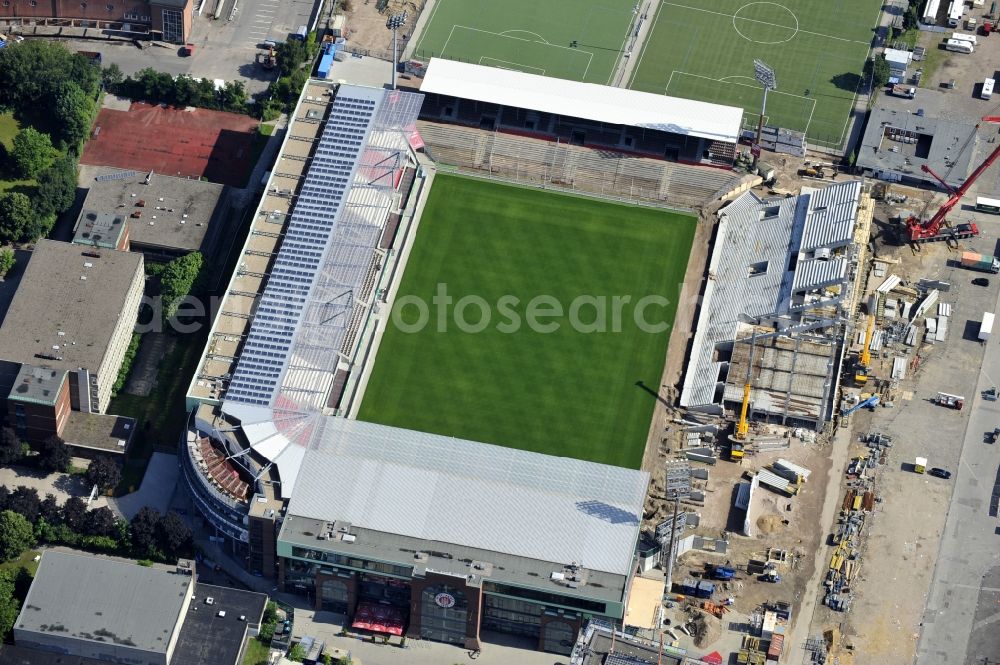 Aerial photograph Hamburg - View of the gradual conversion and expansion work of the Hamburg Millerntor Stadium / St. Pauli stadium. The stadium is home to the first and 2 Soccer team of FC St. Pauli