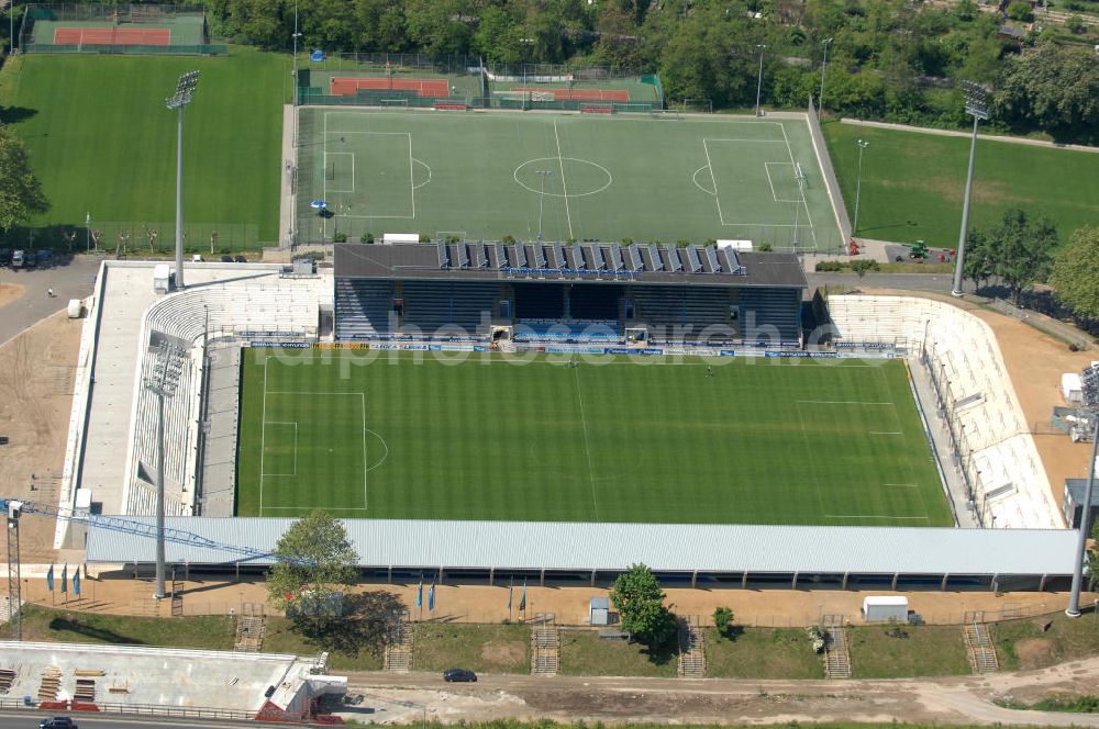 Frankfurt Main from above - Blick auf den Umbau des Frankfurter Volksbank-Stadions (vormals Stadion Am Bornheimer Hang). Der DFL erteilte im Rahmen des Lizensierungsverfahrens dem umgebauten Volksbank Stadion die Zulassung für die 2. Bundesliga. View of the reconstruction of the Frankfurter Volksbank Stadium (formerly Stadium on Bornheimer Hang). The DFL issued under the licensing procedure, the converted Volksbank Stadion approval for the second Bundesliga.