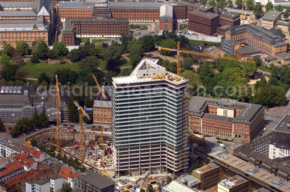 Hamburg from the bird's eye view: Construction site of high-rise ensemble of Emporio-Hochhaus in the district Neustadt in Hamburg, Germany