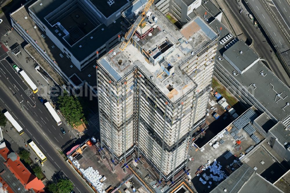 Aerial image Berlin - Highrise building of the Steglitzer Kreisel - UeBERLIN Wohntower complex on Schlossstrasse in the district of Steglitz in Berlin