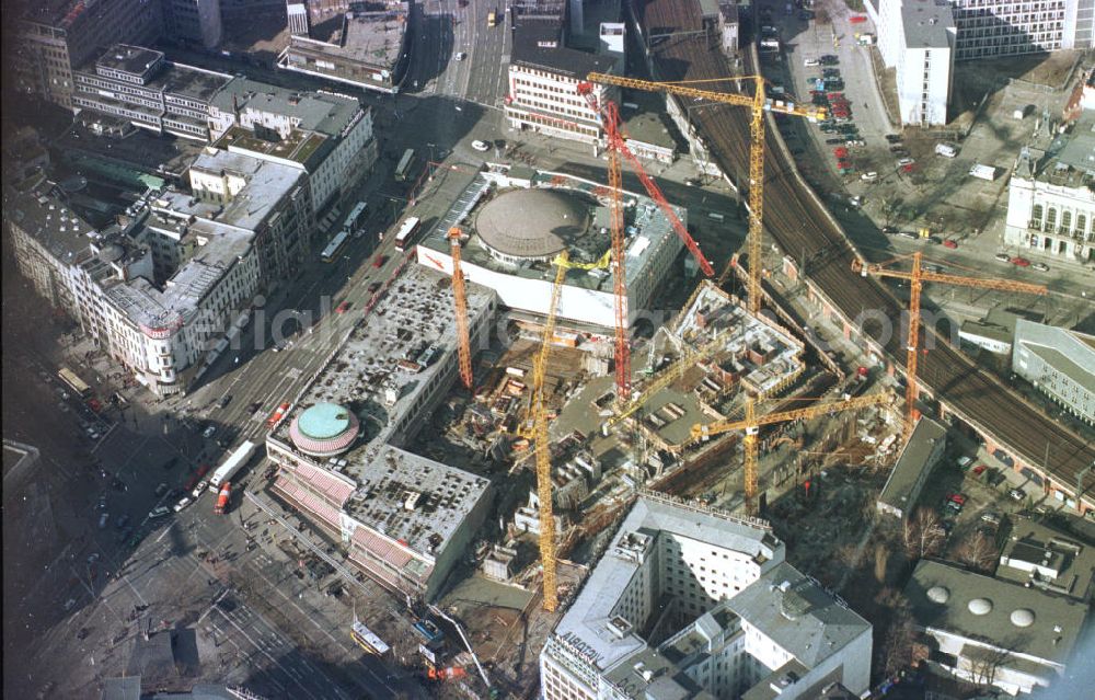 Aerial image Berlin - Charlottenburg - Umbau des Kranzlerecks am Kurfürstensdamm in Berlin - Charlottenburg.