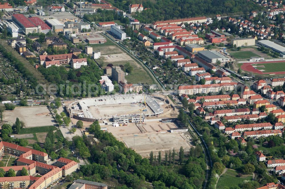 Halle / Saale from above - Umbau des Kurt-Wabbel-Stadions in den neuen Erdgas Sportpark in Halle. Das Stadion erhält erweiterte und umgebaute Ränge. Reconstruction of the football stadium Halle.