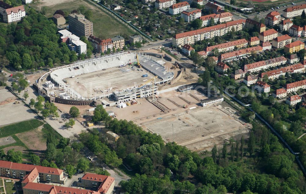 Aerial image Halle / Saale - Umbau des Kurt-Wabbel-Stadions in den neuen Erdgas Sportpark in Halle. Das Stadion erhält erweiterte und umgebaute Ränge. Reconstruction of the football stadium Halle.