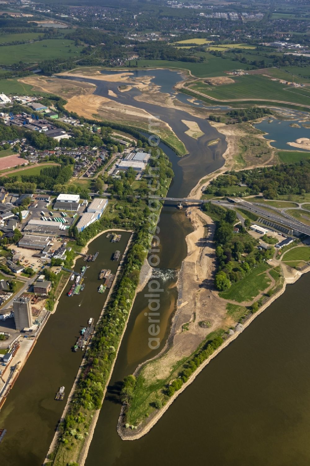 Wesel from the bird's eye view: Reconstruction of lip mouth at the Rhine near Wesel and restoration of riparian areas and near Wesel in North Rhine-Westphalia