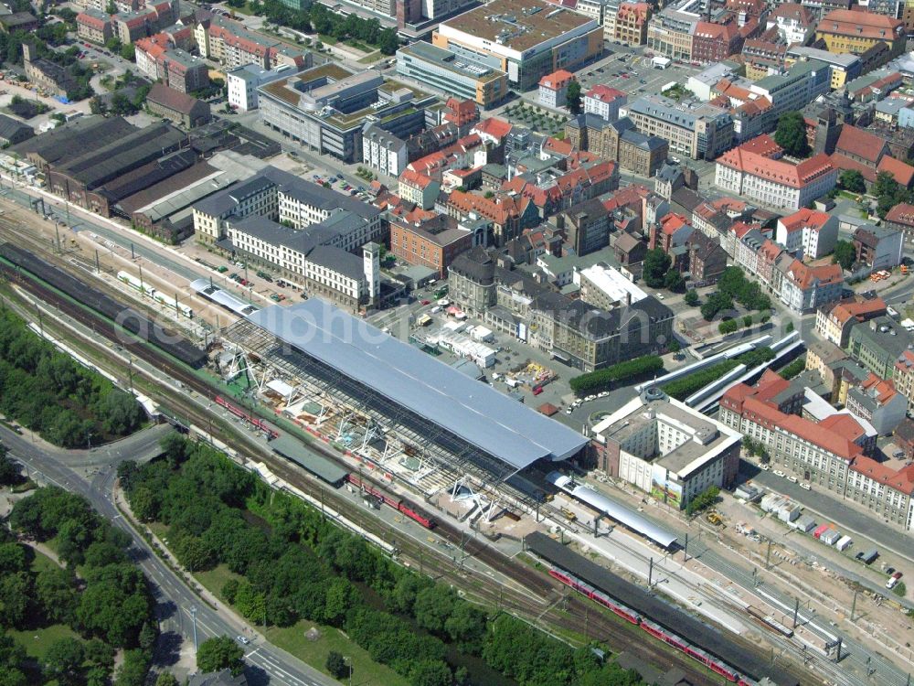 Aerial image Erfurt - Construction site of track progress and building of the main station of the railway in Erfurt in the state Thuringia, Germany