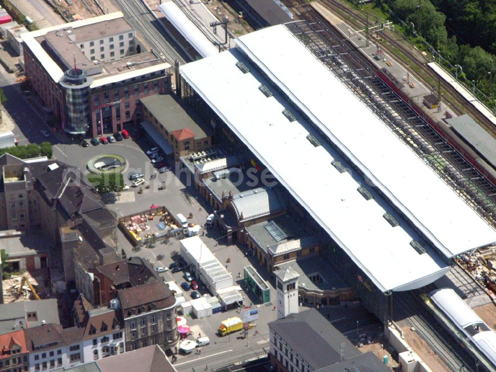 Aerial image Erfurt - Construction site of track progress and building of the main station of the railway in Erfurt in the state Thuringia, Germany