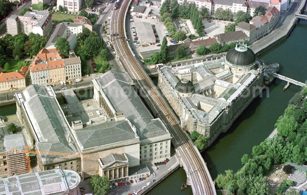 Berlin from above - Umbau der Museumsinsel in Berlin-Mitte.