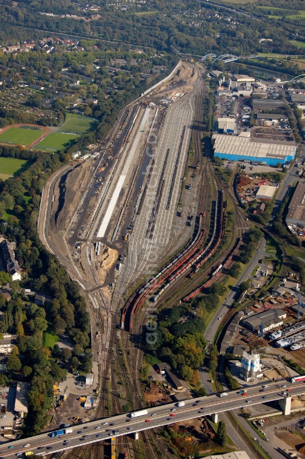 Aerial photograph Duisburg - View of the conversion of the switch yard Ruhrort in Duisburg in the state North Rhine-Westphalia