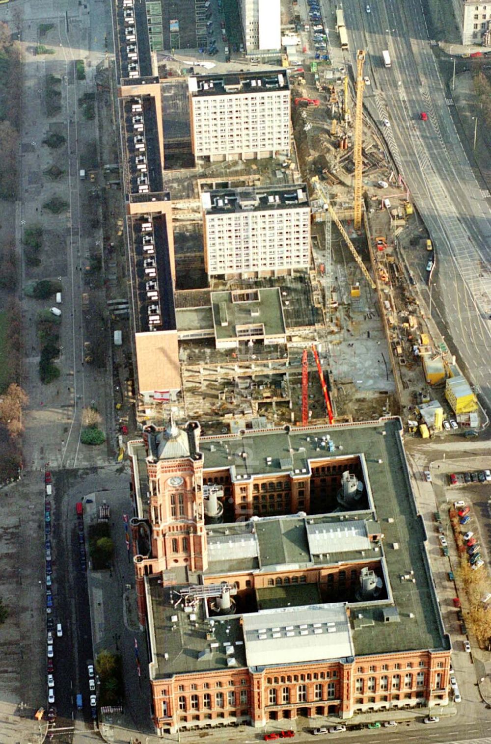 Aerial image Berlin - Umbau der Rathauspassagen in Berlin - Mitte im Bild auch Rotes Rathaus Ansprechpartner: WBMI Real Estate AG Berlin Friedrichstraße 95 10117 Berlin Telefon: (030) 2471 3114 Telefax: (030) 2471 3115 Email: susanne.schmidt@wbmi.de Achim Walder: