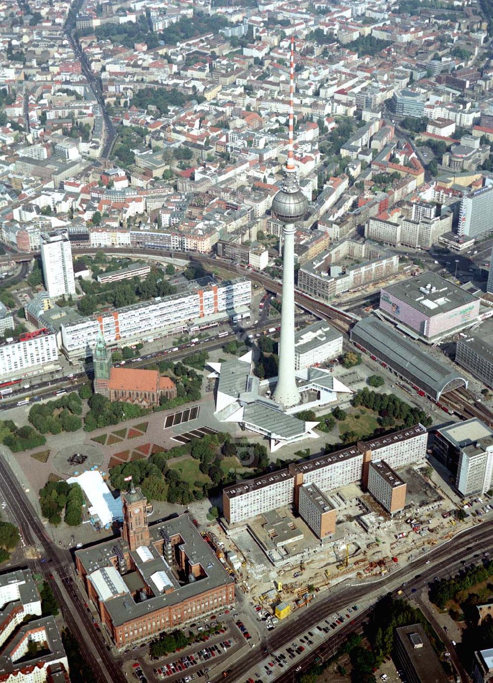 Berlin from the bird's eye view: Umbau der Rathauspassagen am Fuße des Berliner Fernsehturmes in Berlin - Mitte Ansprechpartner: WBMI Real Estate AG Berlin Friedrichstraße 95 10117 Berlin Telefon: (030) 2471 3114 Telefax: (030) 2471 3115 Email: susanne.schmidt@wbmi.de Achim Walder: