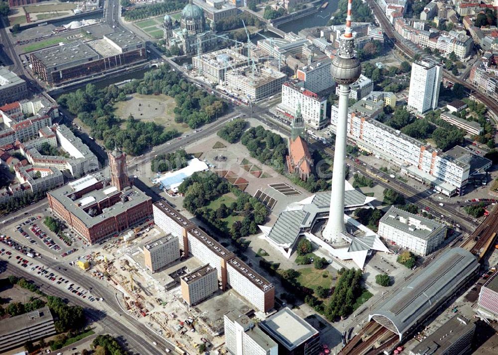 Aerial image Berlin - Umbau der Rathauspassagen am Fuße des Berliner Fernsehturmes in Berlin - Mitte durch die WBM - Wohnungsbaugesellschaft Berlin - Mitte.