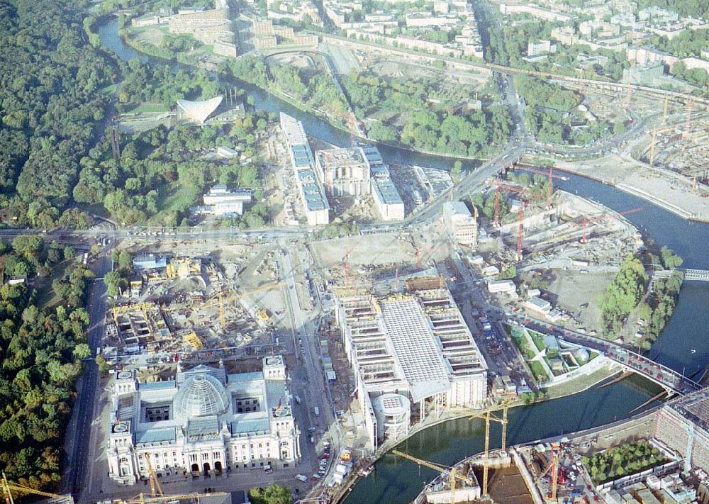 Aerial image Berlin - Tiergarten - Umbau des Regierungsviertels / Spreebogen in Berlin - Tiergarten.