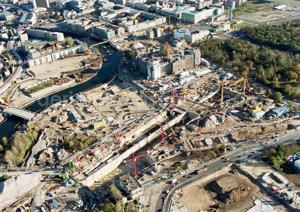 Aerial photograph Berlin - Tiergarten - Umbau des Reichstages und des Spreebogens zum Regierungsviertel.