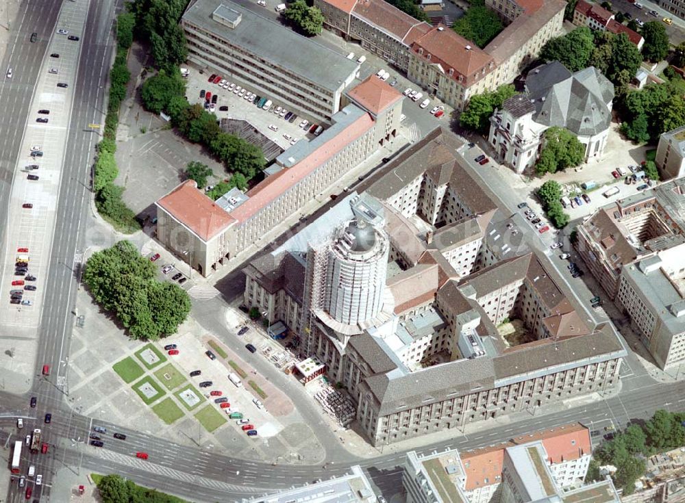 Aerial image Berlin - Umbau- und Rekonstruktionsarbeiten am ehem. Ministerrat / Stadthaus in Berlin - Mitte.