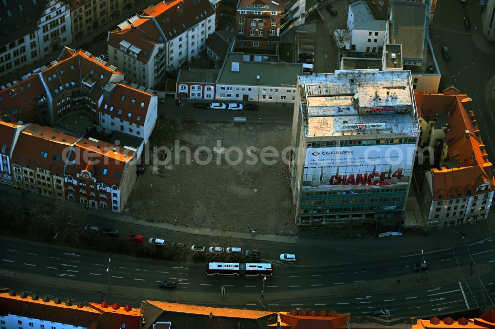 Aerial photograph Erfurt - Reconstruction and new construction of high-rise building of CHRONICLE - TA-Hochhaus - Chance 4 on street Max-Reger-Strasse in the district Altstadt in Erfurt in the state Thuringia, Germany