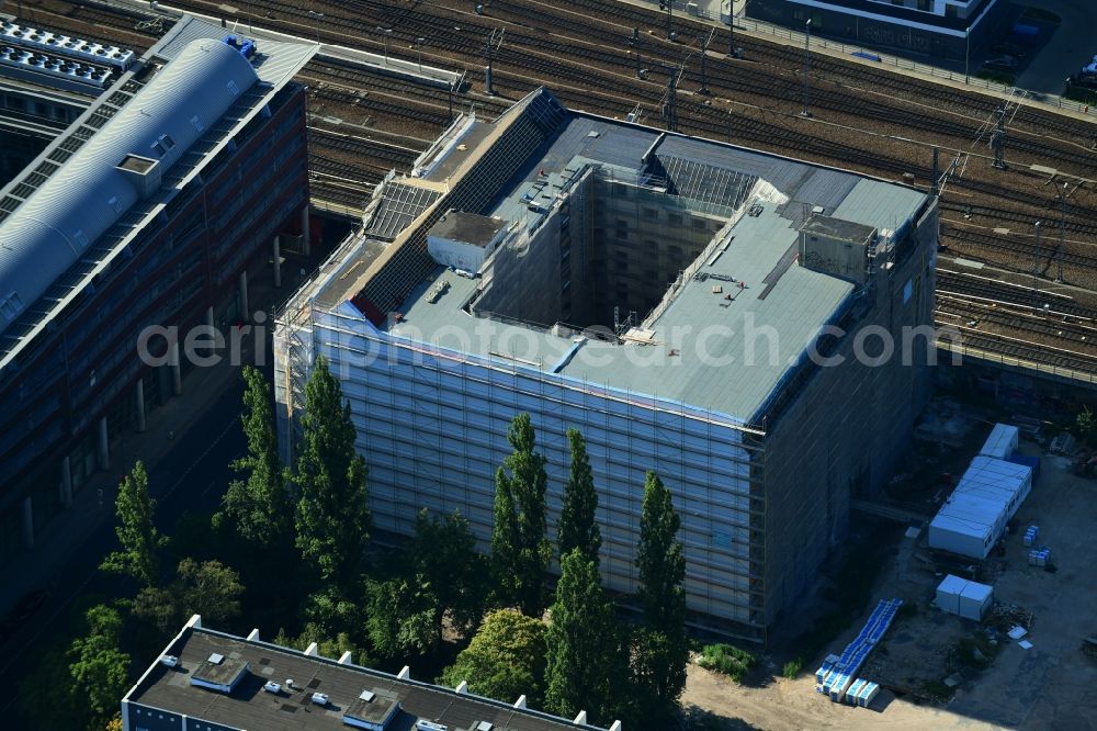 Aerial photograph Berlin - Reconstruction and renovation of the factory site of the old factory on Julius Pintsch - Gelaende on Andreassstrasse in the district Friedrichshain in Berlin, Germany