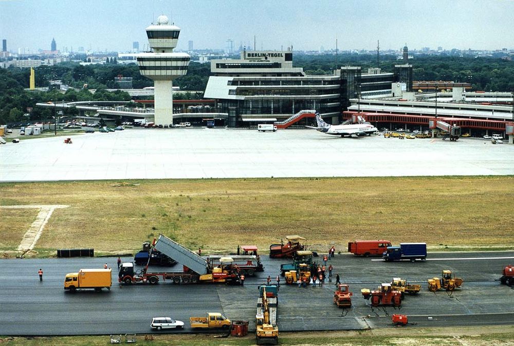 Berlin-Tegel from above - Umbau der SLB am Flughafen Berlin-TXL.