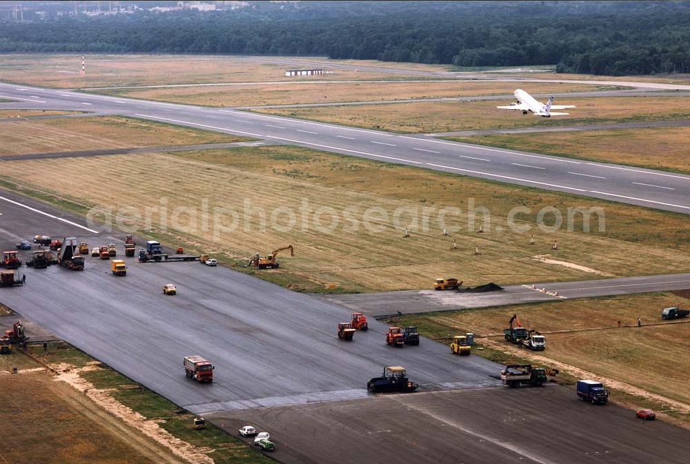 Aerial image Berlin-Tegel - Umbau der SLB am Flughafen Tegel in Berlin.