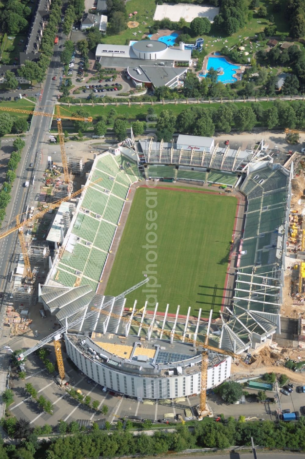 Leverkusen from the bird's eye view: Construction sites Sports facility grounds of the Arena stadium BayArena of Fussballvereins Bayer 04 Leverkusen in the district Wiesdorf in Leverkusen in the state North Rhine-Westphalia, Germany