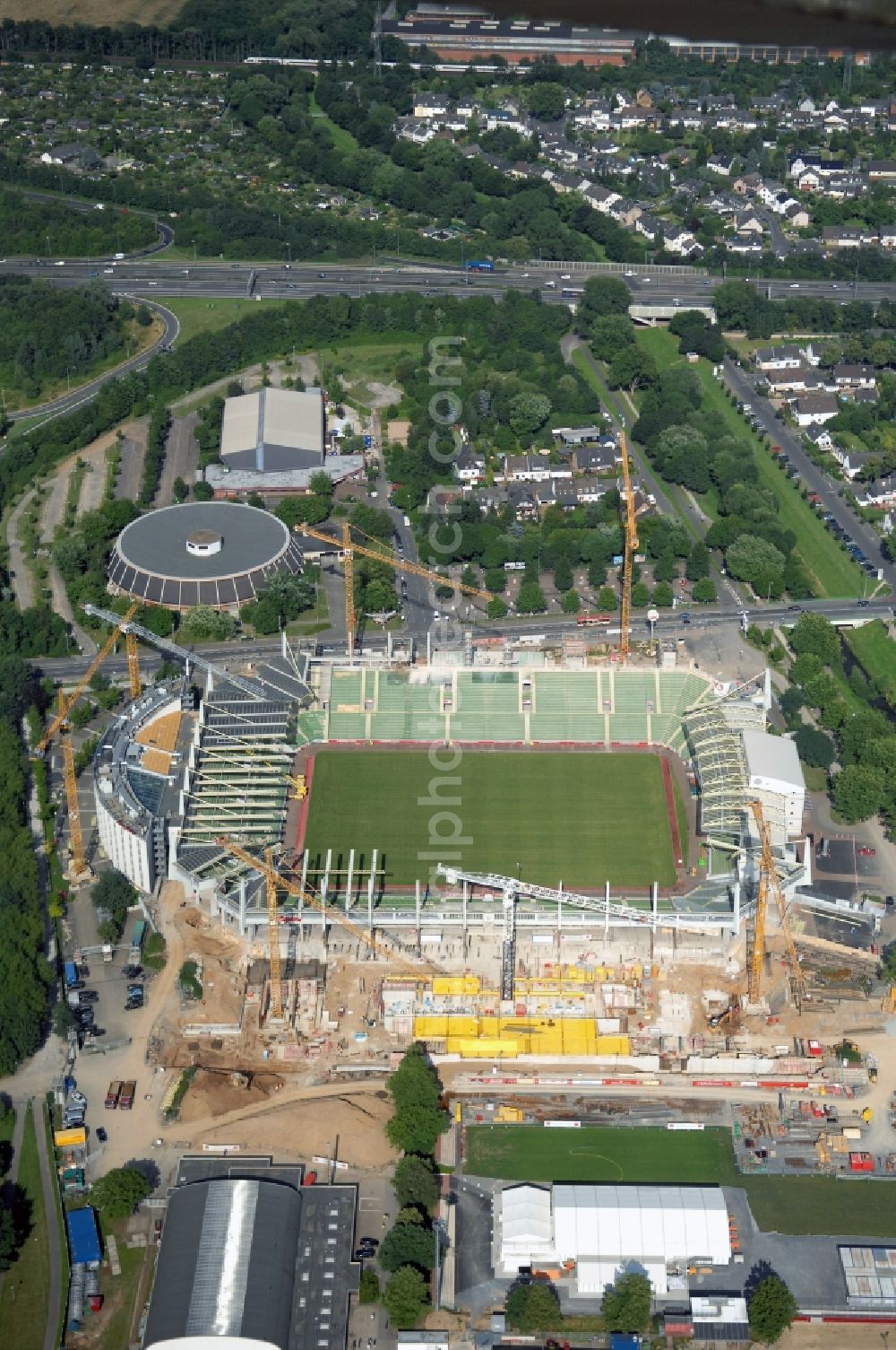 Leverkusen from above - Construction sites Sports facility grounds of the Arena stadium BayArena of Fussballvereins Bayer 04 Leverkusen in the district Wiesdorf in Leverkusen in the state North Rhine-Westphalia, Germany