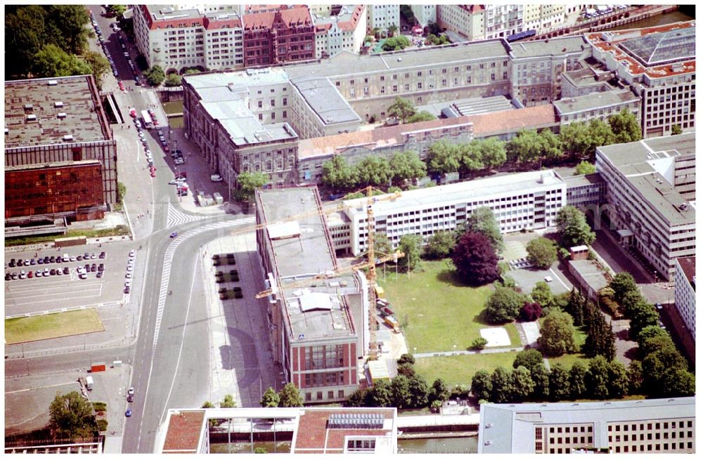 Aerial image Berlin - Mitte - Umbau des Staatsratsgebäudes der DDR und provisorischen Bundeskanzleramtes zum esmt Campus, einer Eliteuniversität. Thomas Schulz,Presse- und Öffentlichkeitsarbeit,Tel. +49-(0)30-21 2 31-10 67 Fax +49-(0)30-21 2 31-9,Mail schulz@esmt.org oder Herr Mehlharfe mehlharfe@esmt.org