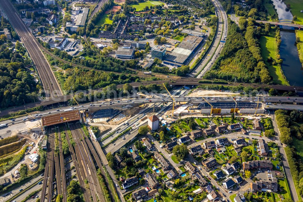 Aerial image Duisburg - Construction sites for the conversion and renovation and redesign of the Kaiserberg motorway junction with spaghetti knots in Duisburg in the Ruhr area in the state of North Rhine-Westphalia. The cross over the river Ruhr in the Ruhr area connects the A 3 federal autobahn with the A 40 autobahn