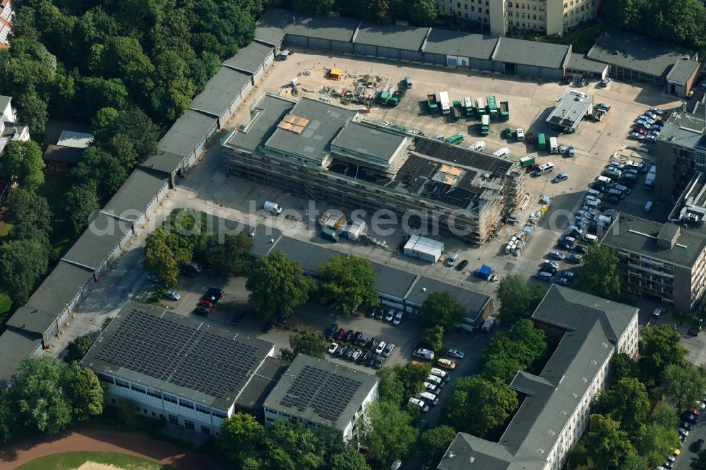 Aerial photograph Berlin - Building complex of the police Polizeidirektion 3 on Kruppstrasse in Berlin