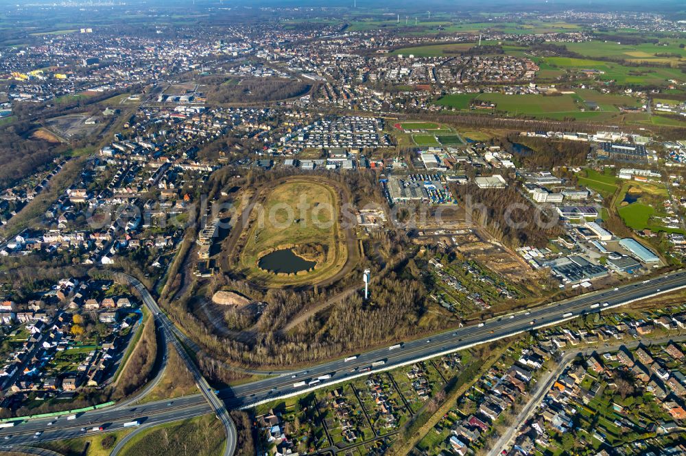 Aerial photograph Recklinghausen - Development, demolition and renovation work on the site of the former racing track - harness racing track as part of the integrated district development concept (ISEK) Hillerheide in Recklinghausen at Ruhrgebiet in the state of North Rhine-Westphalia, Germany