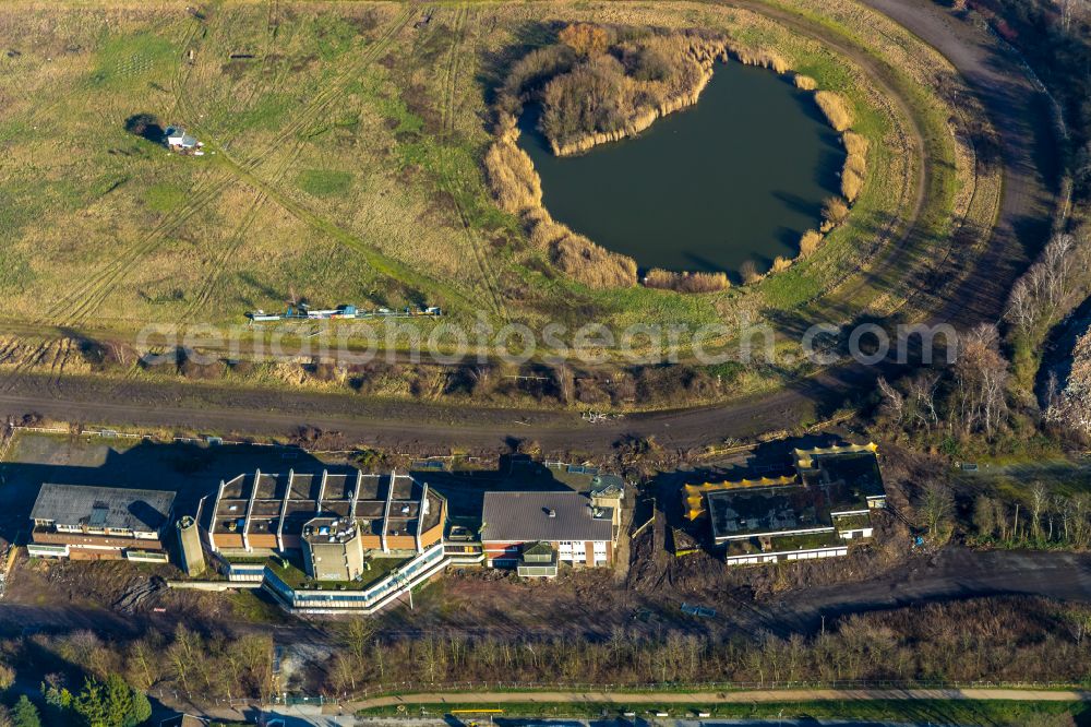 Aerial photograph Recklinghausen - Development, demolition and renovation work on the site of the former racing track - harness racing track as part of the integrated district development concept (ISEK) Hillerheide in Recklinghausen at Ruhrgebiet in the state of North Rhine-Westphalia, Germany