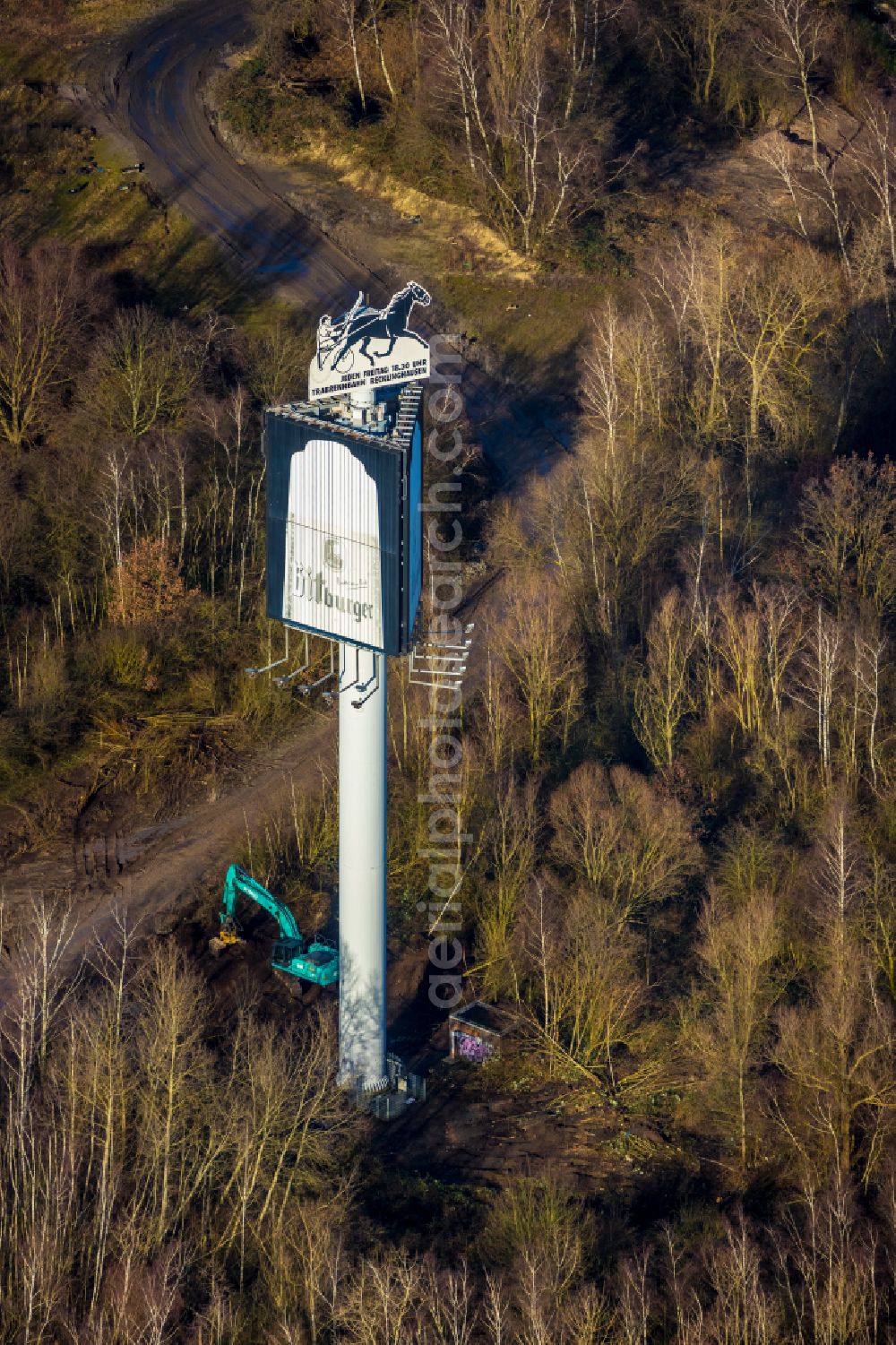 Recklinghausen from above - Development, demolition and renovation work on the site of the former racing track - harness racing track as part of the integrated district development concept (ISEK) Hillerheide in Recklinghausen at Ruhrgebiet in the state of North Rhine-Westphalia, Germany