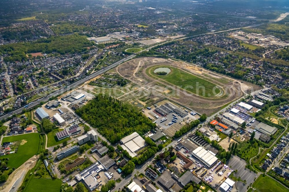 Recklinghausen from above - Development, demolition and renovation work on the site of the former racing track - harness racing track as part of the integrated district development concept (ISEK) Hillerheide in Recklinghausen at Ruhrgebiet in the state of North Rhine-Westphalia, Germany