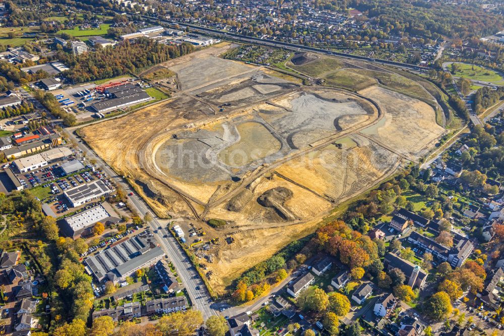 Recklinghausen from the bird's eye view: Development, demolition and renovation work on the site of the former racing track - harness racing track as part of the integrated district development concept (ISEK) Hillerheide in Recklinghausen at Ruhrgebiet in the state of North Rhine-Westphalia, Germany