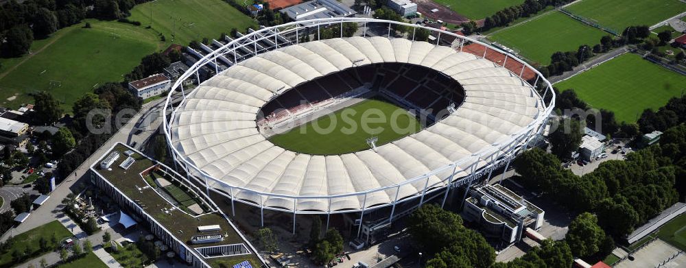 Stuttgart from the bird's eye view: Blick auf die Umbauarbeiten am Stadion Stuttgart( Mercedes-Benz-Arena) zu einem reinen Fußballstadion. Während des Umbaus, Bauherr ist die Stadion NeckarPark GmbH & Co. KG, wird sich die Kapazität auf 39.000 Plätze reduzieren, die Kosten des Projekts belaufen sich auf rund 60 Millionen Euro. Für zusätzliche 13,15 Millionen Euro wird außerdem unter der Untertürkheimer Kurve eine Sporthalle entstehen. Ausführende Firma ist die BAM Deutschland AG. View of the reconstruction of the stadium Stuttgart (Mercedes-Benz-Arena) to a football-only stadium.