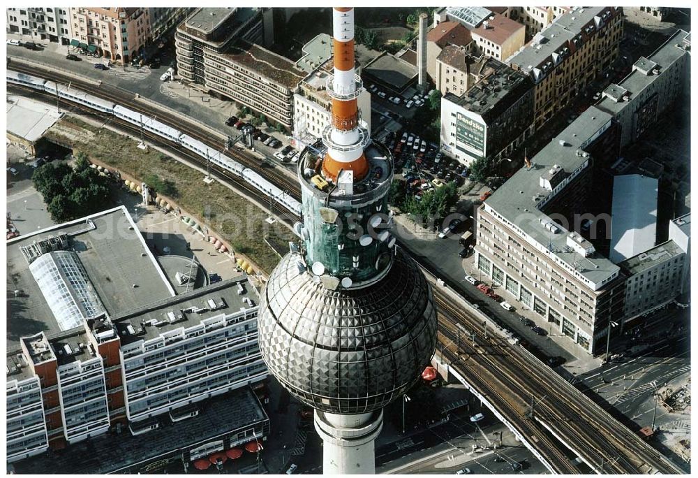 Aerial photograph Berlin - Umbauarbeiten an den technischen Ebenen des Berliner Fernsehturmes am Alexanderplatz in Berlin - Mitte.