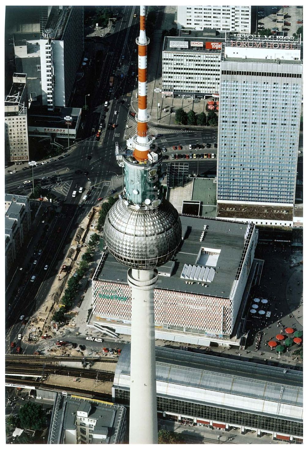 Berlin from above - Umbauarbeiten an den technischen Ebenen des Berliner Fernsehturmes am Alexanderplatz in Berlin - Mitte.