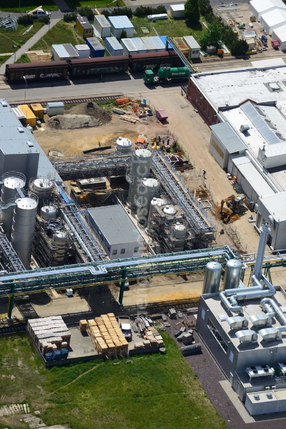 Aerial image Genthin - View of modification and expansion works at the industrial and chemical plants of the Waschmittelwerk Genthin GmbH in the state of Saxony-Anhalt