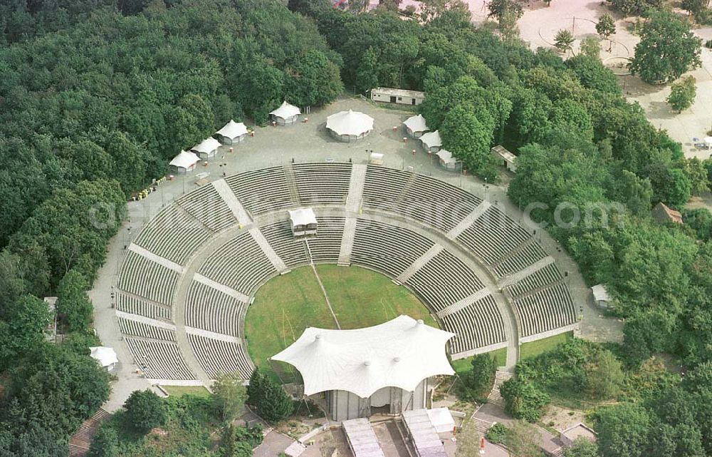 Aerial photograph Berlin-Köpenick - Umgebaute Freilichtbühne am FEZ in der Wuhlheide in Berlin-Köpenick.