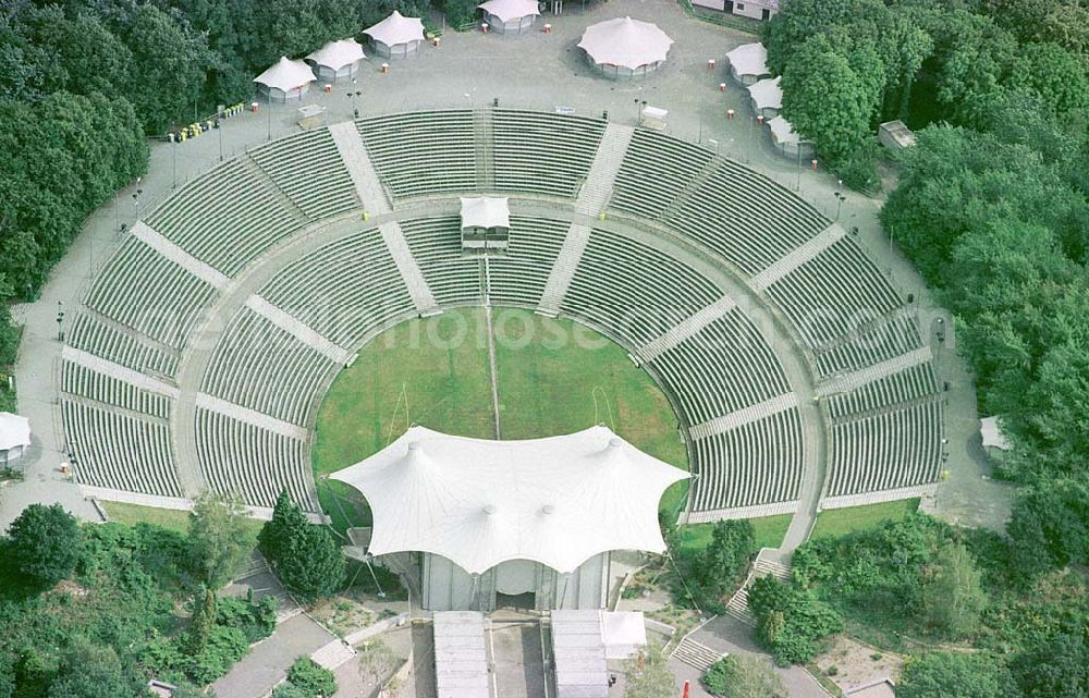 Berlin-Köpenick from above - Umgebaute Freilichtbühne am FEZ in der Wuhlheide in Berlin-Köpenick.