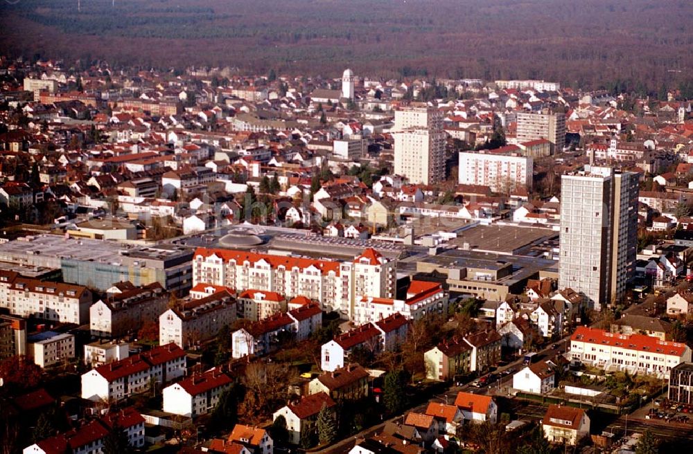 Aerial photograph Isenburg / Hessen - umgebautes Isenburg-Centrum der ECE in Neu-Isenburg-Hessen 10.12.02