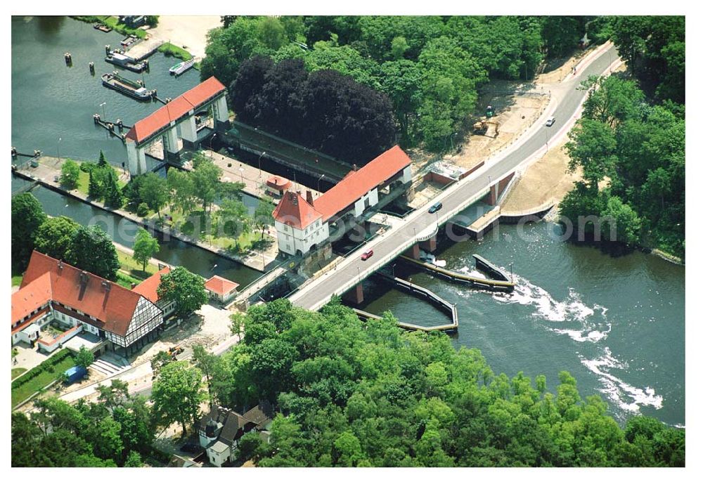 Klein Machnow / BRB from the bird's eye view: Neue Umgehungsbrücke an der Schleuse Klein Machnow