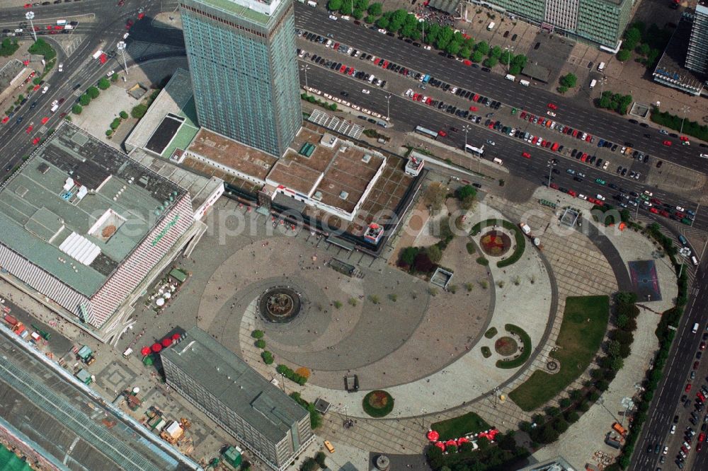 Berlin Mitte from above - Transformation of free space on Berlin's Alexanderplatz in Berlin - Mitte