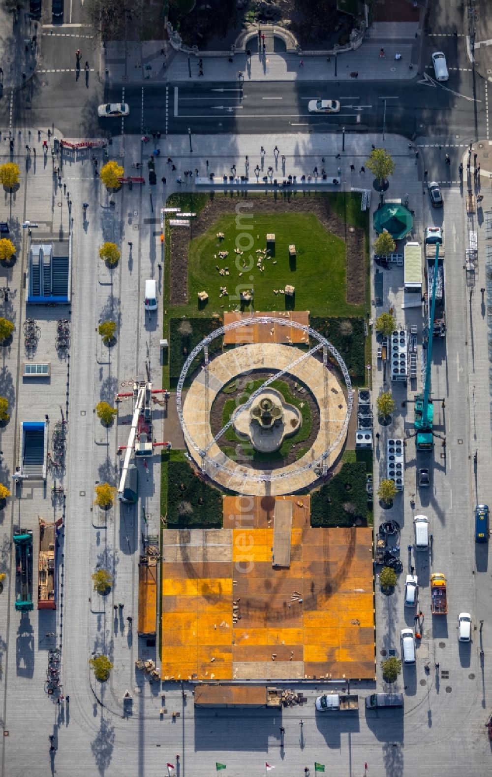 Aerial photograph Düsseldorf - Reconstruction of the square at the Koenigsallee - Theodor-Koerner-Strasse in the inner city center in Duesseldorf in the state of North Rhine-Westphalia, Germany