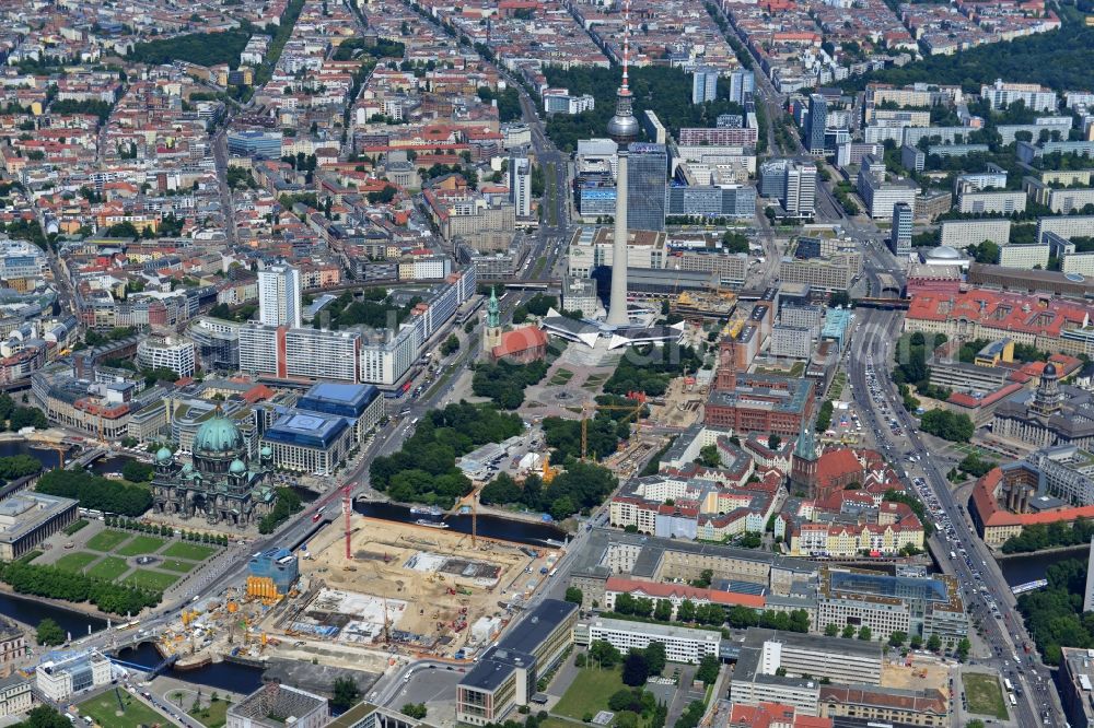 Berlin from above - View of the construction site for the new building the largest and most important cultural construction of the Federal Republic, the building of the Humboldt Forum in the form of the Berlin Palace