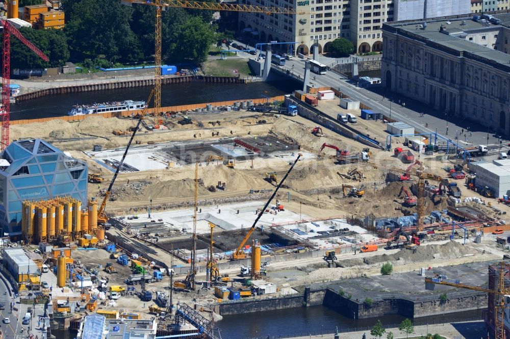 Aerial image Berlin - View of the construction site for the new building the largest and most important cultural construction of the Federal Republic, the building of the Humboldt Forum in the form of the Berlin Palace