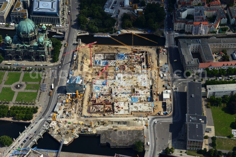 Aerial image Berlin - View of the construction site for the new building the largest and most important cultural construction of the Federal Republic, the building of the Humboldt Forum in the form of the Berlin Palace